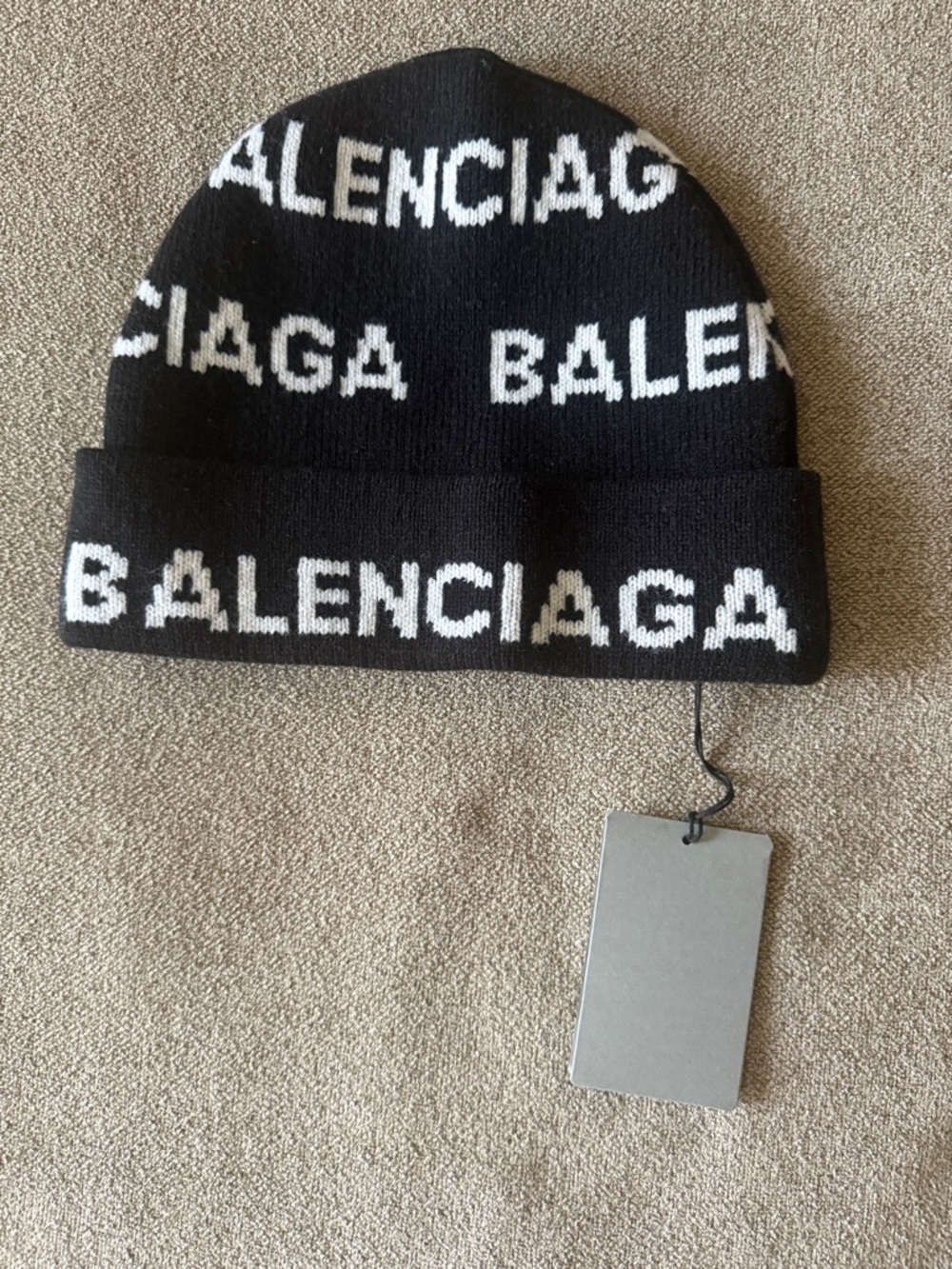 Balenciaga Black and White Logo Knit Cuff Beanie - Picture 3 of 5